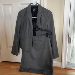 Ann Taylor petite skirt suit